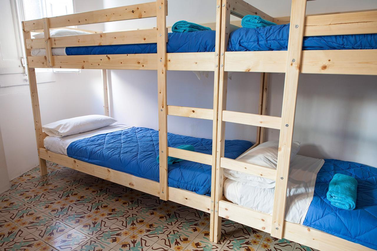 Bed In Girona Bed & Breakfast ภายนอก รูปภาพ
