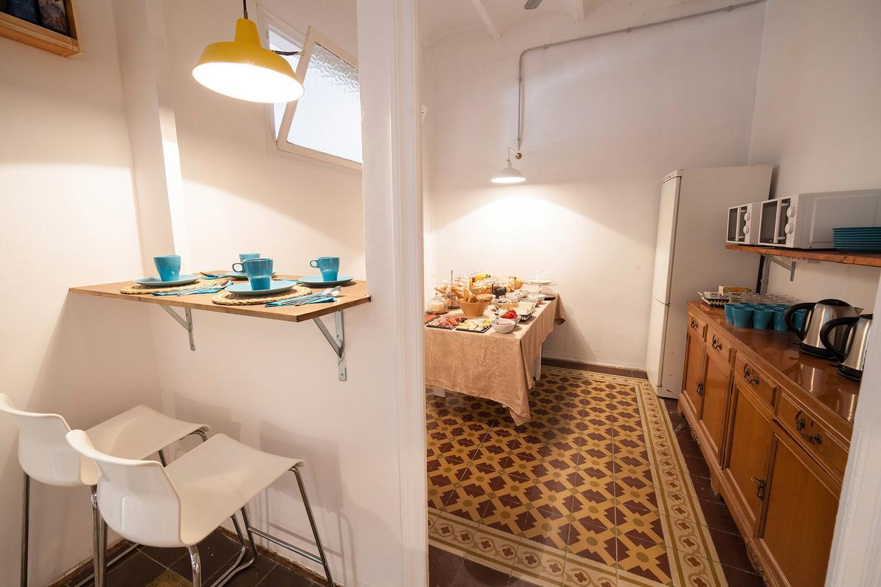 Bed In Girona Bed & Breakfast ภายนอก รูปภาพ