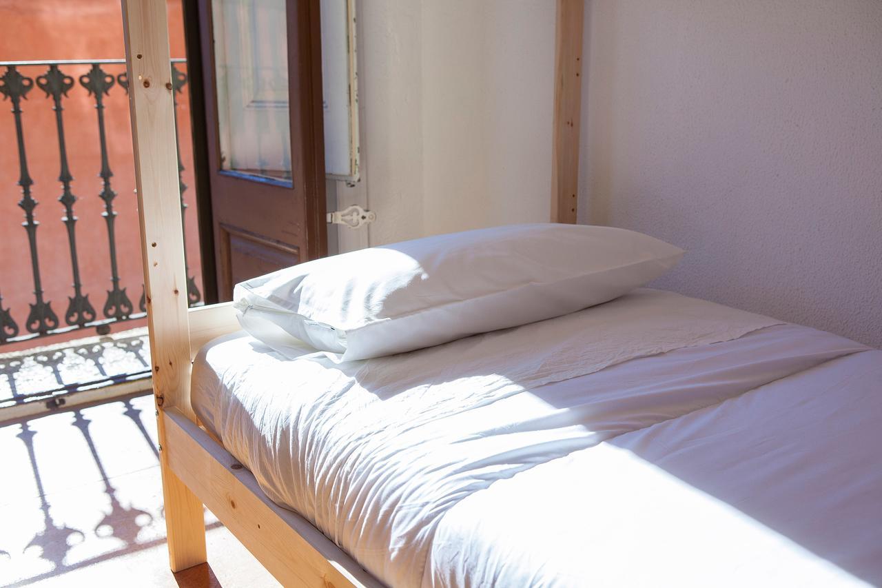 Bed In Girona Bed & Breakfast ภายนอก รูปภาพ