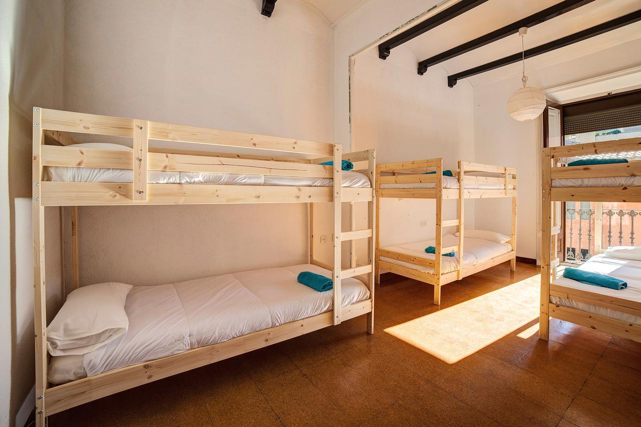 Bed In Girona Bed & Breakfast ภายนอก รูปภาพ