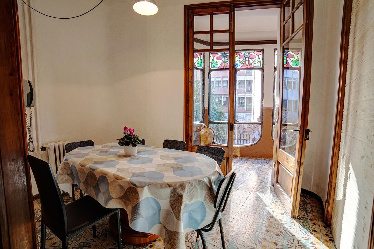 Bed In Girona Bed & Breakfast ภายนอก รูปภาพ